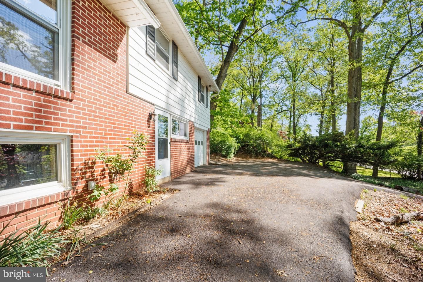 156 Gypsy Lane photo 59