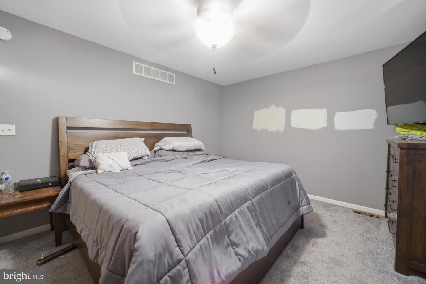 545 W 6th Street photo 14