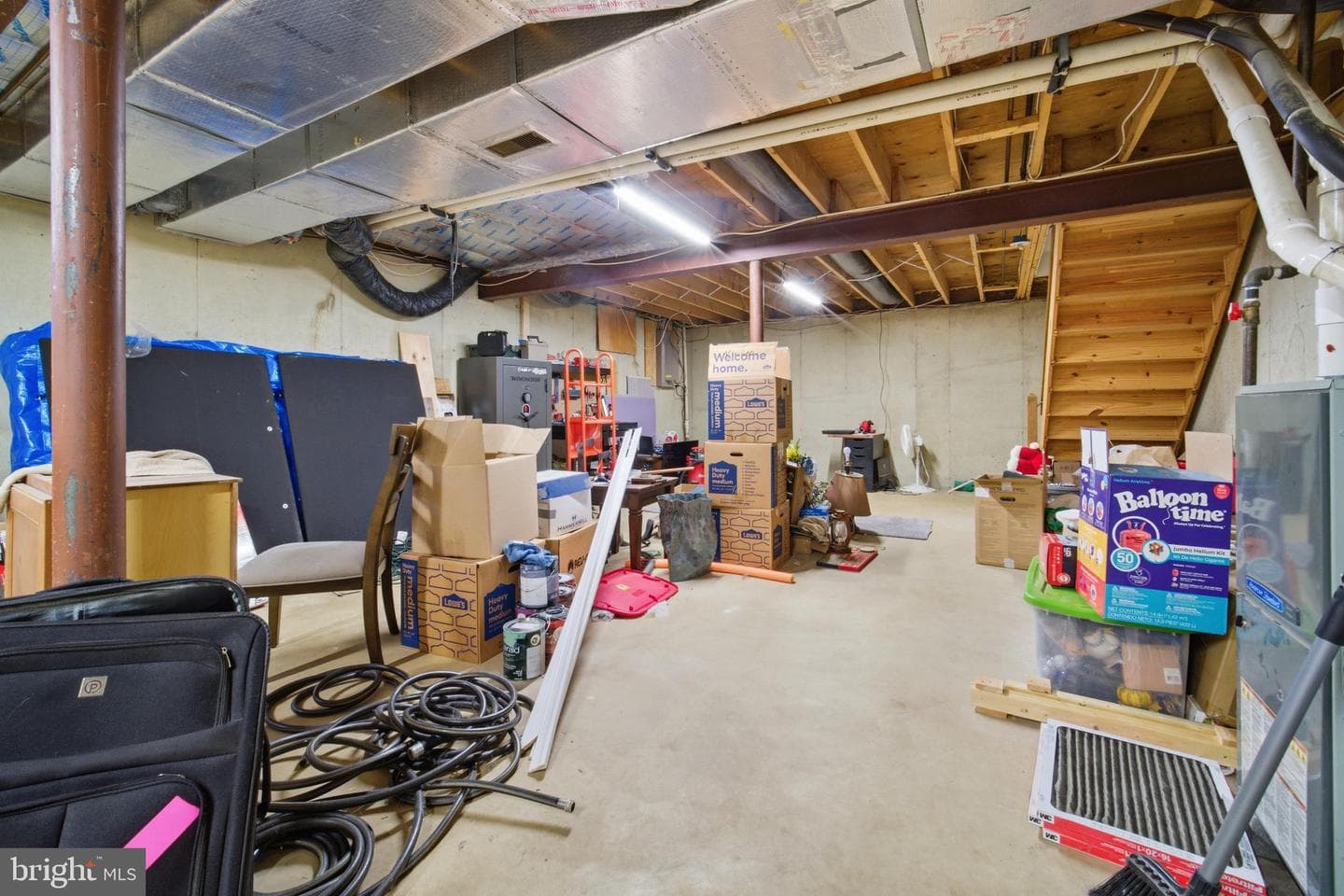 545 W 6th Street photo 19