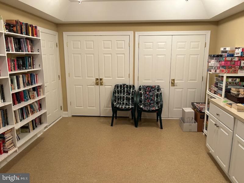 327 Melbourne Way photo 43