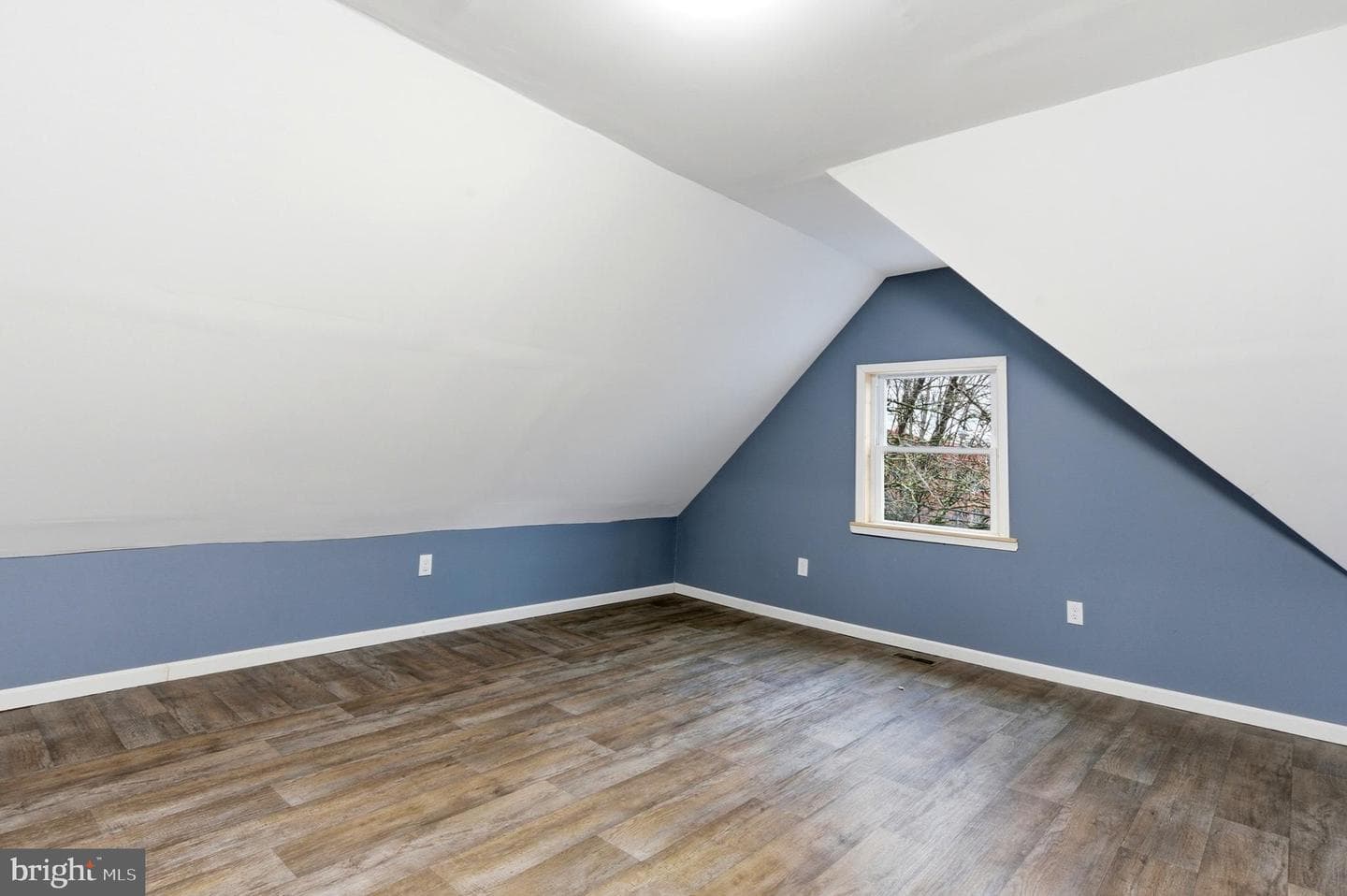 111 Hanover photo 10