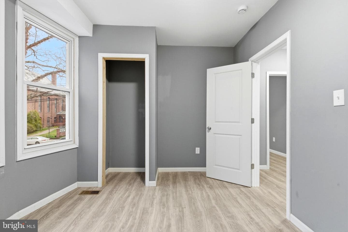 111 Hanover photo 15