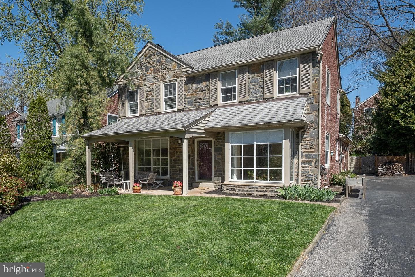 535 Hamilton Road photo 2