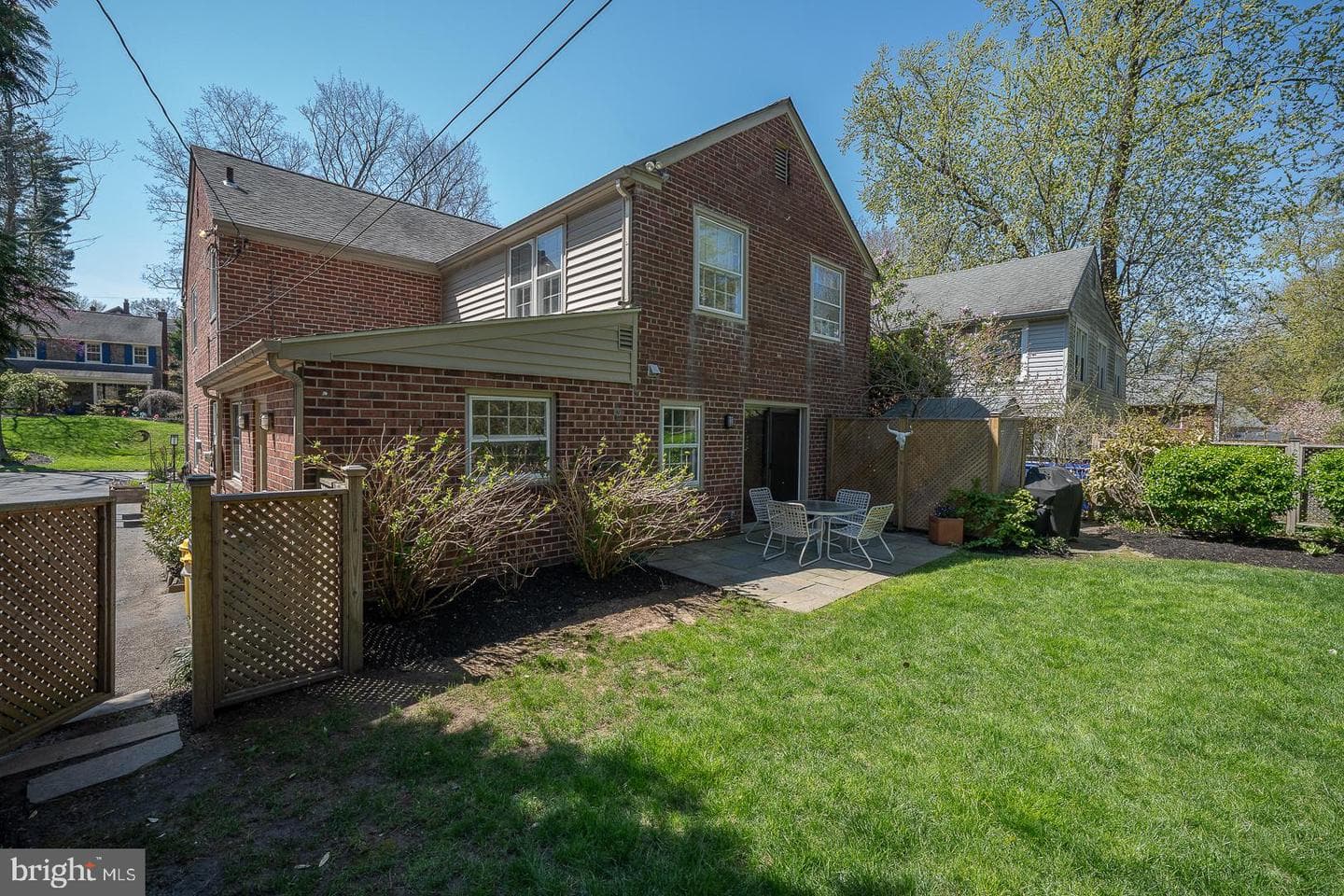 535 Hamilton Road photo 44