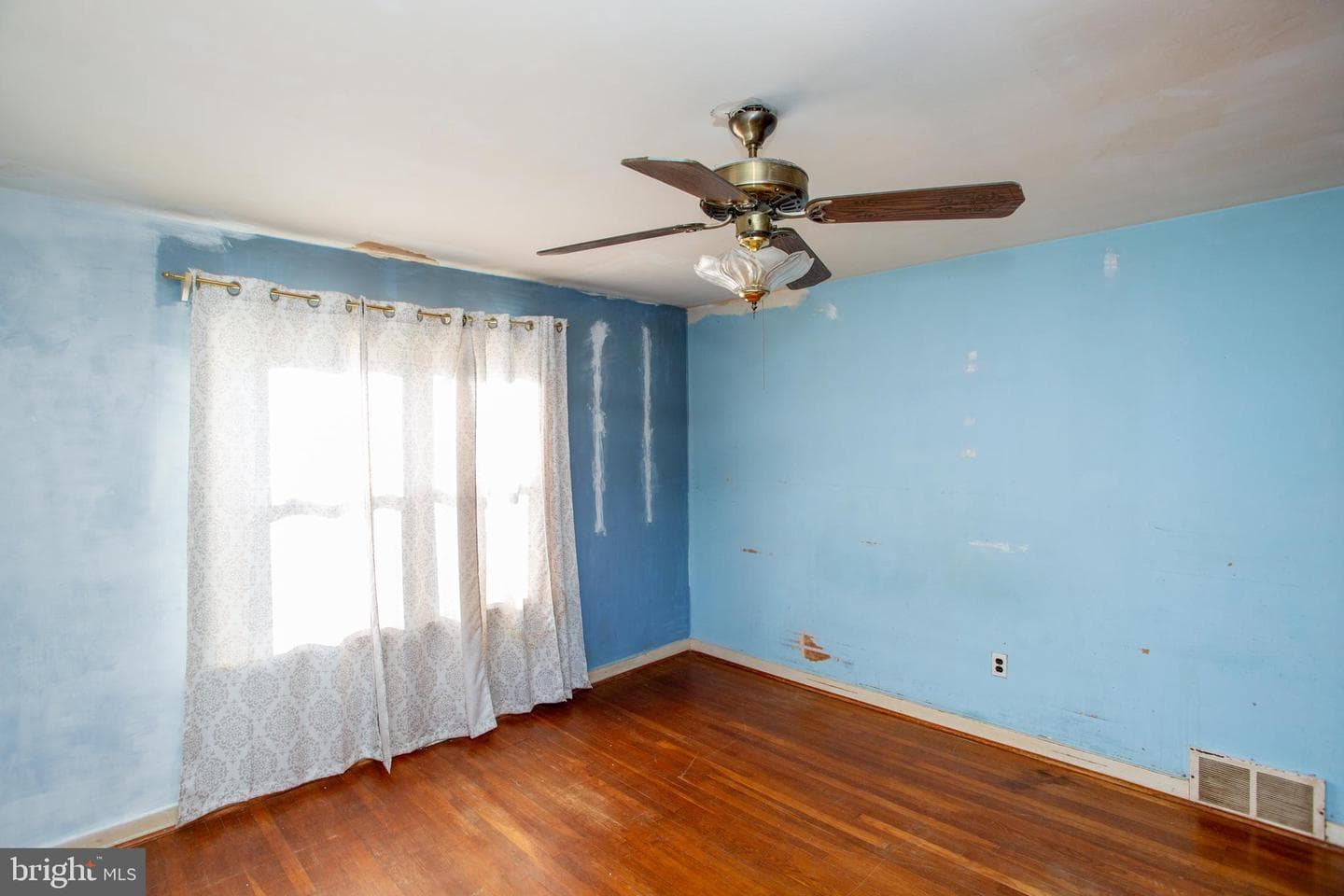 910 Garfield Avenue photo 18