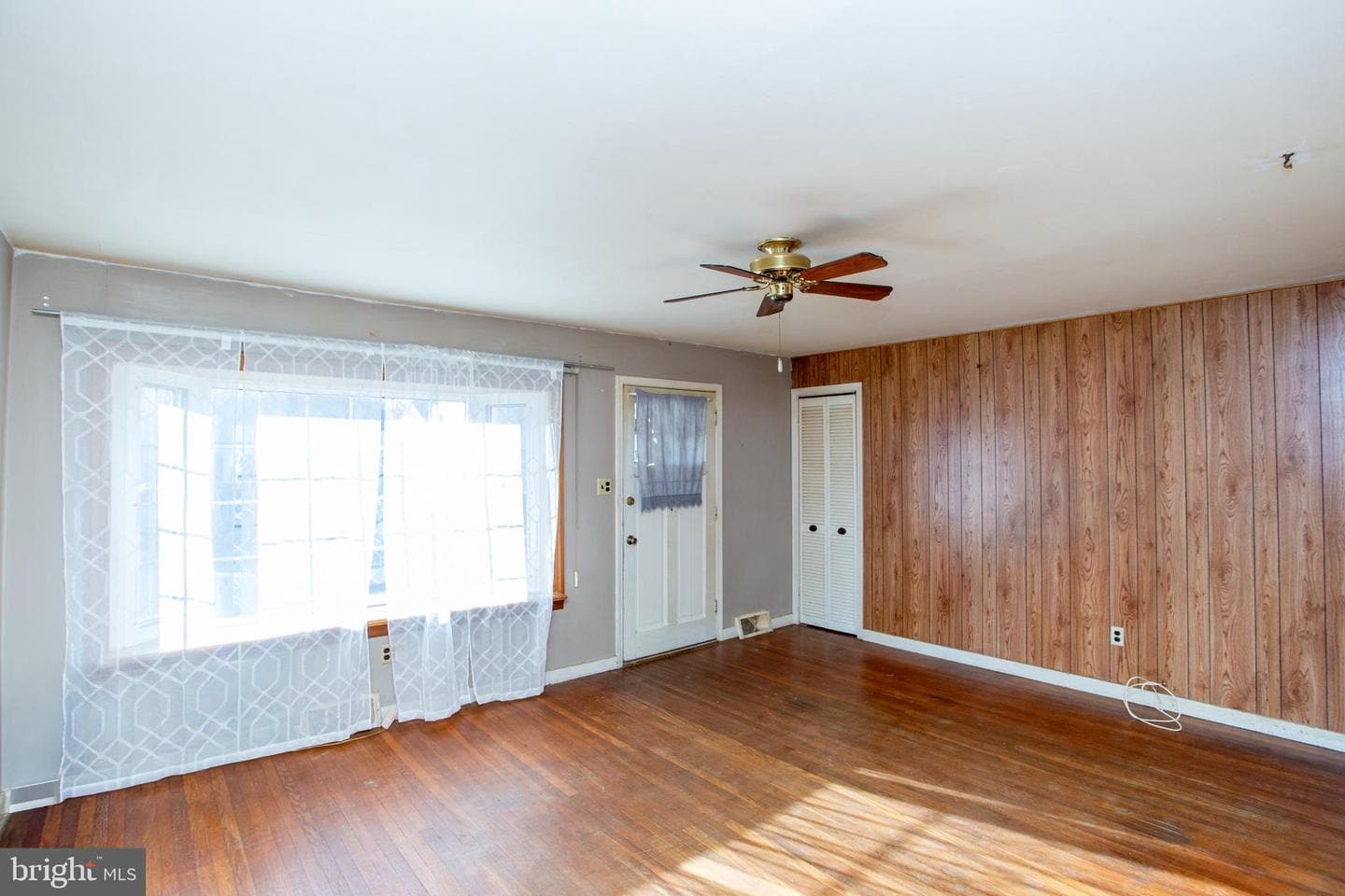 910 Garfield Avenue photo 6