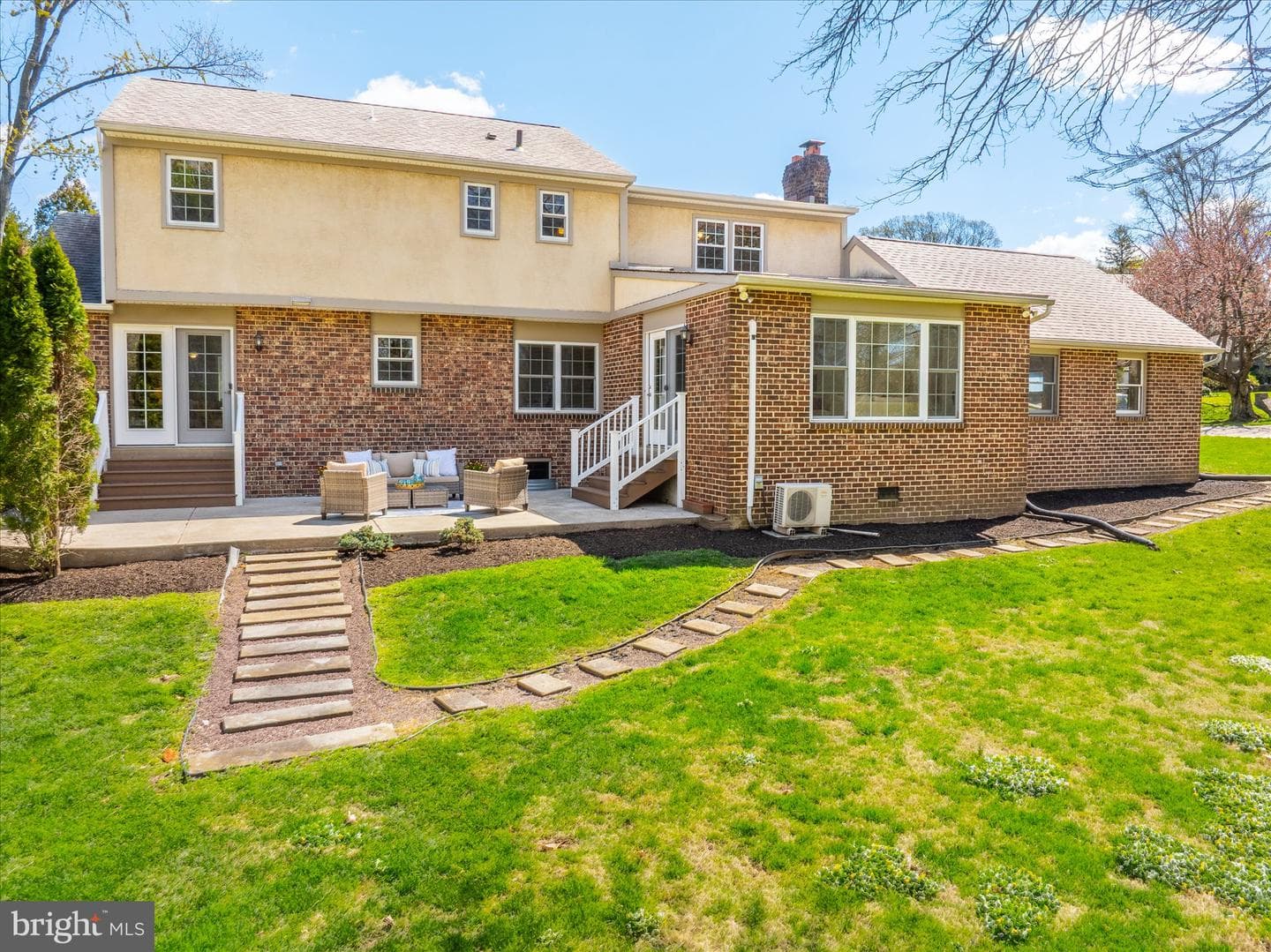 419 Vernon Road photo 41