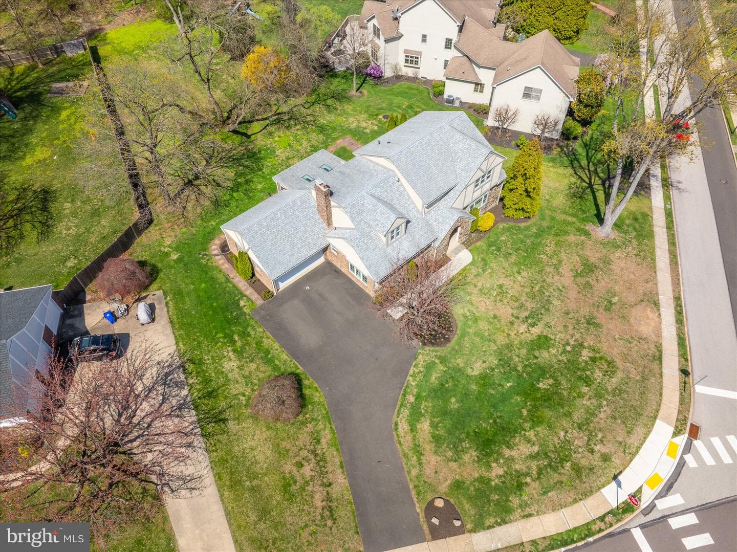 419 Vernon Road photo 48