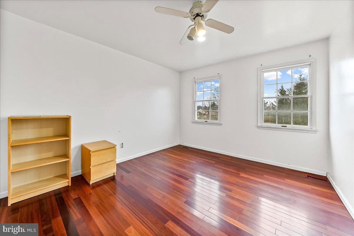 121 Gwynmont Drive photo 28