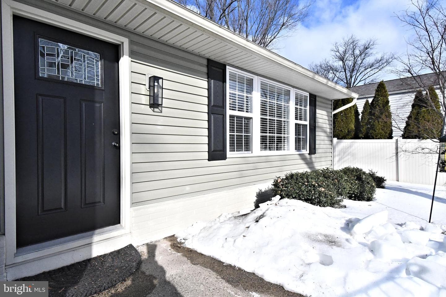 210 Becker Road photo 2