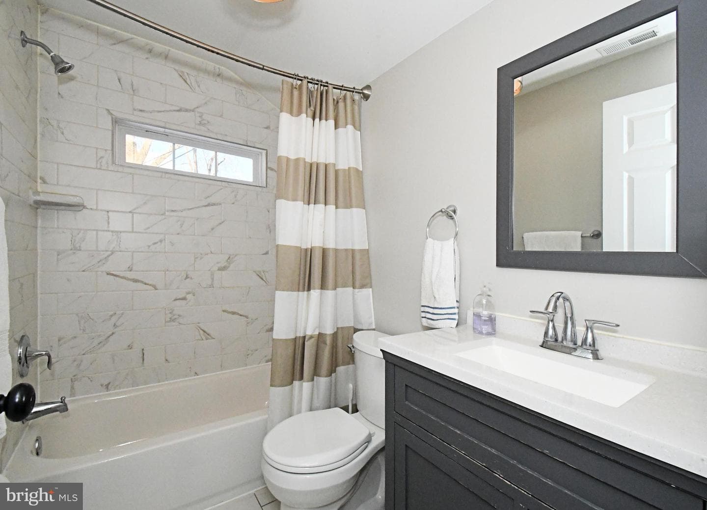 210 Becker Road photo 37