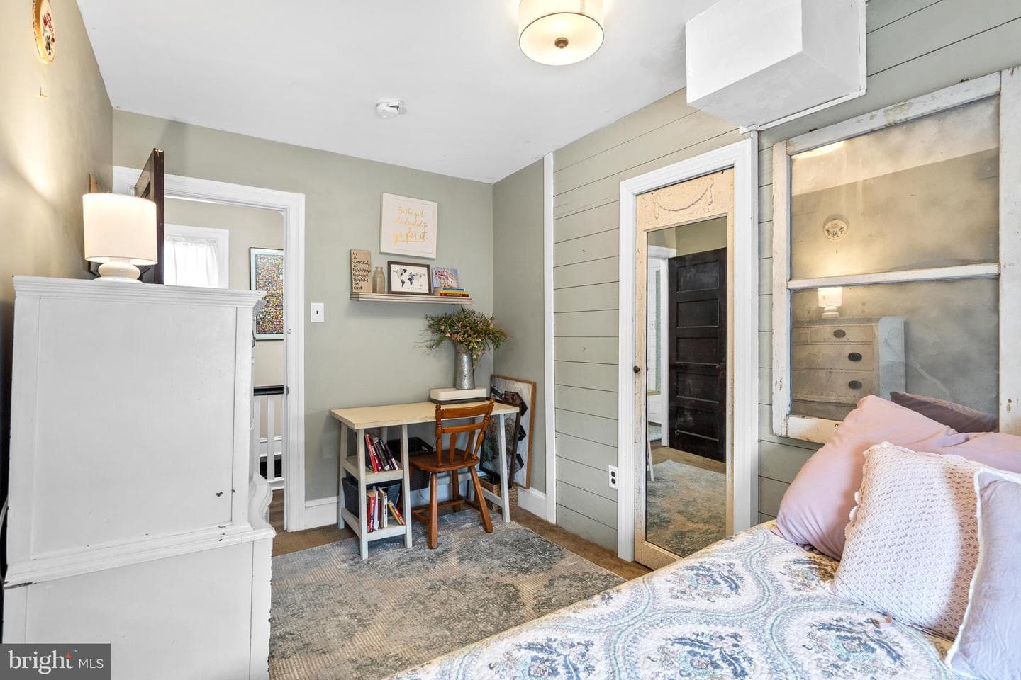 86 Greenfield Avenue photo 28