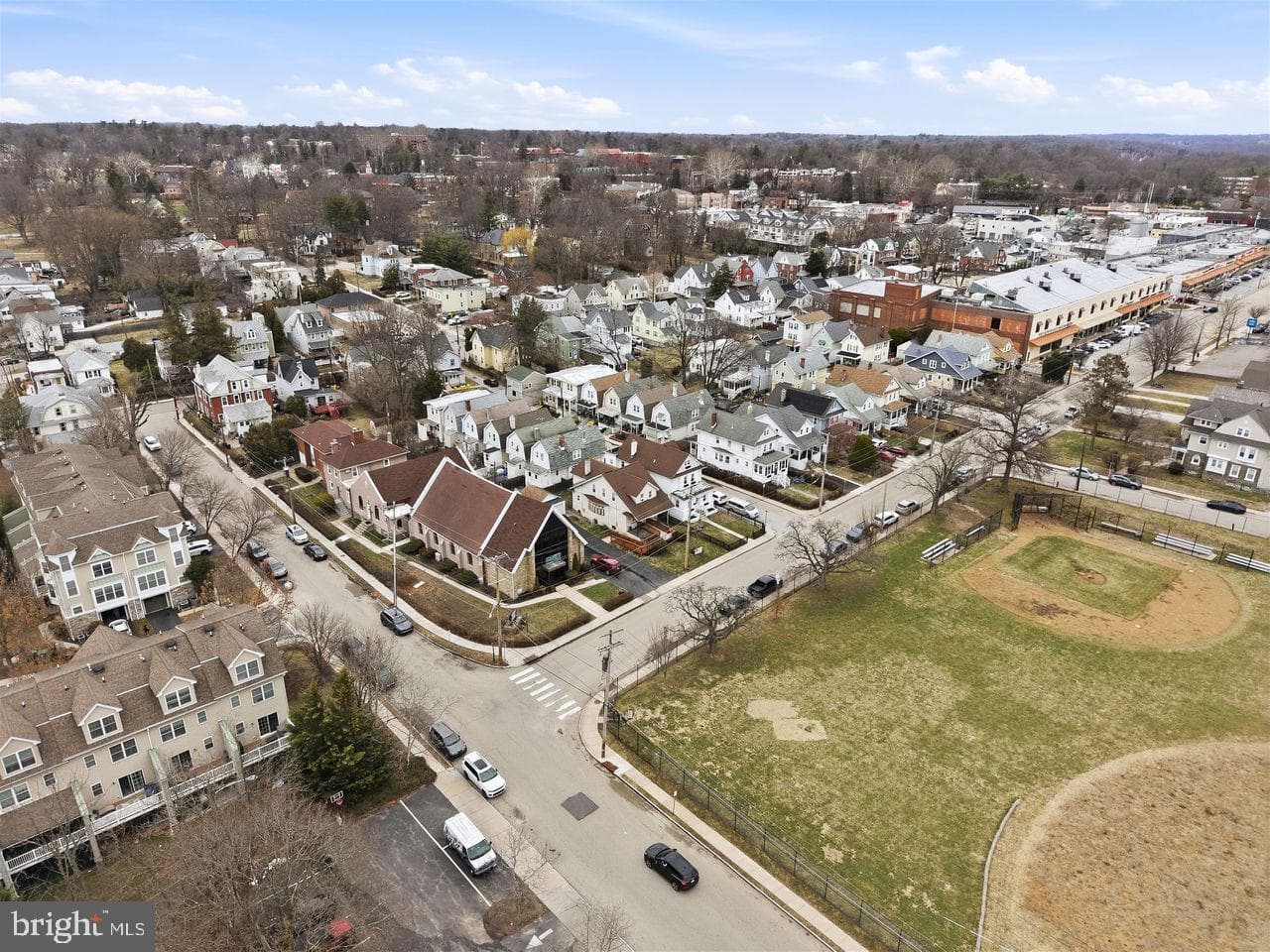 86 Greenfield Avenue photo 43