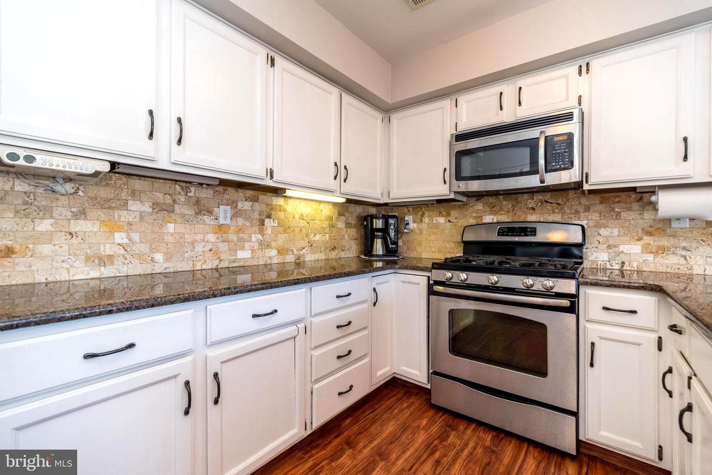 400 Calverton Court photo 13