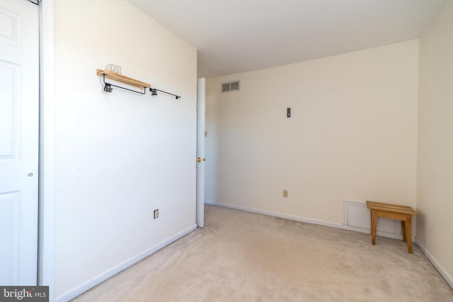 400 Calverton Court photo 29