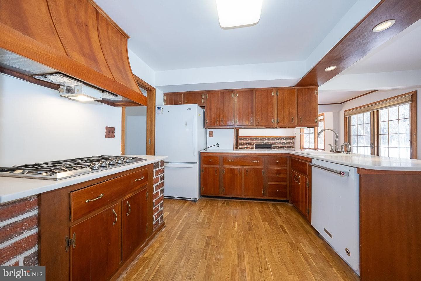 485 Garrison Way photo 20