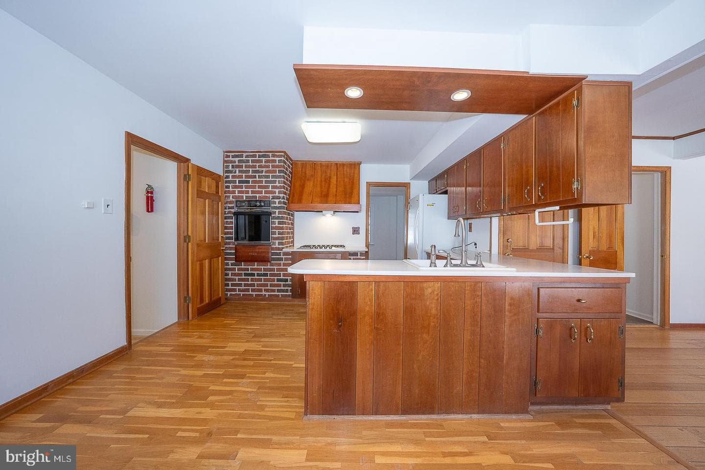 485 Garrison Way photo 22