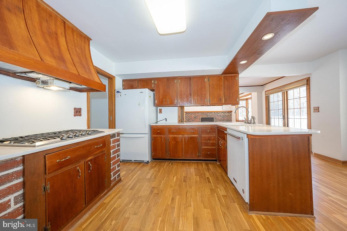 485 Garrison Way photo 23