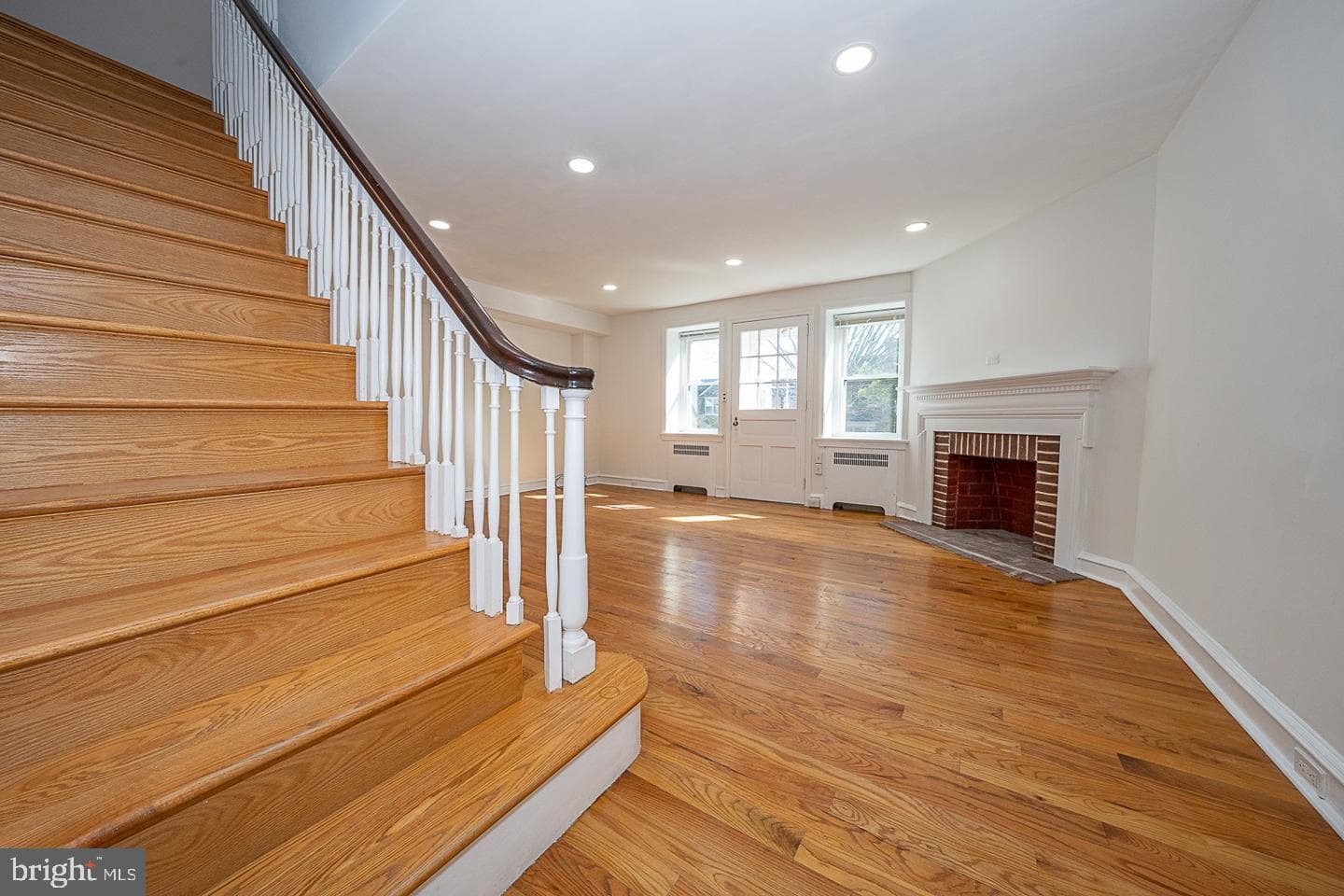 249 Stoneway Lane photo 25