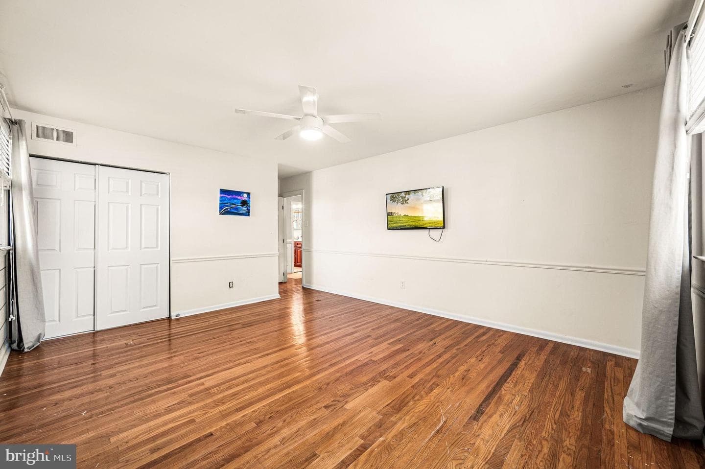 947 Barnswallow Lane photo 31
