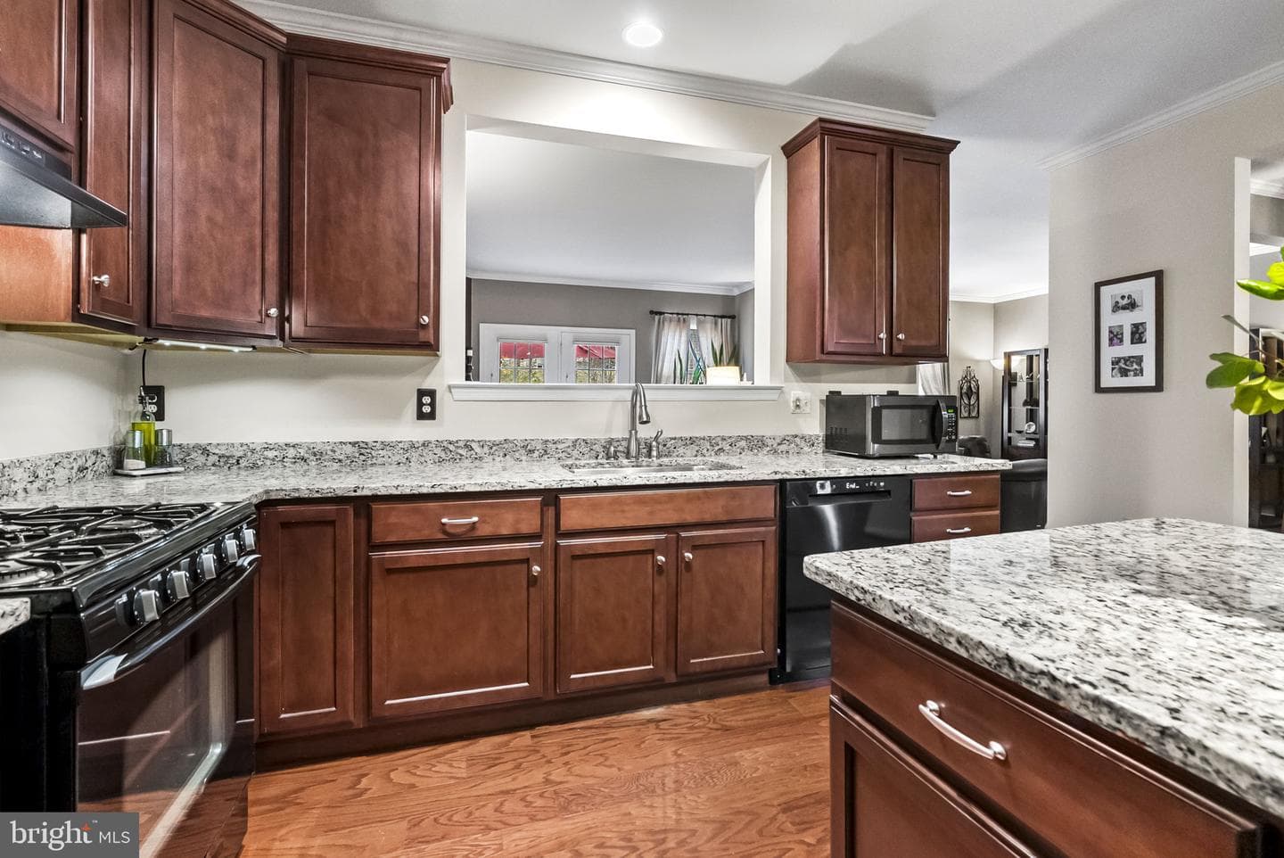 2143 Eastport Way photo 10