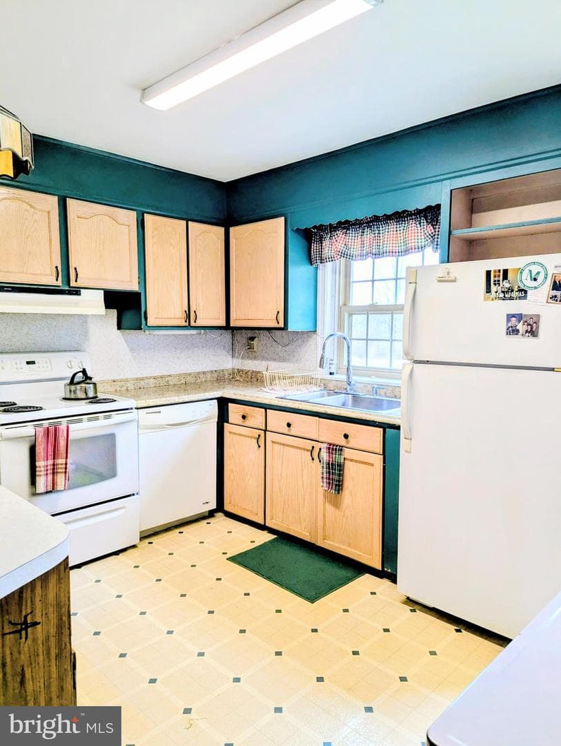 2941 Sunset Avenue photo 8