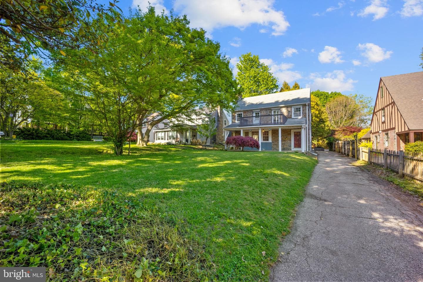 209 Bryn Mawr photo 2