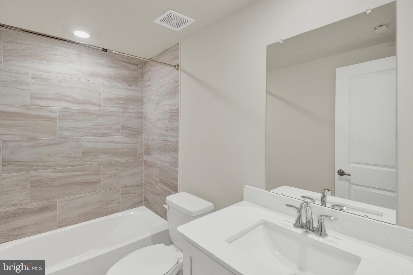 130 Steiner Way photo 15