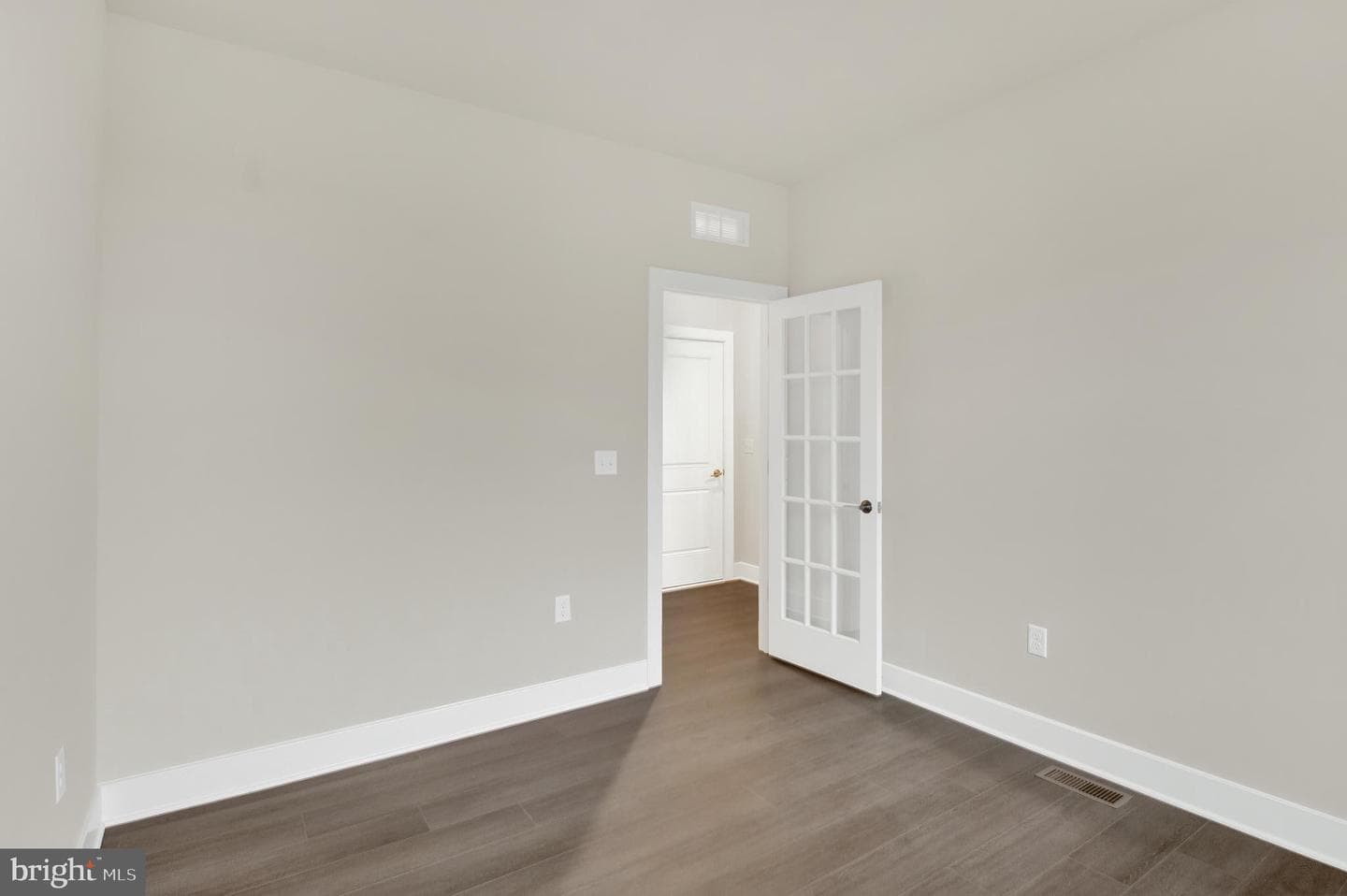 130 Steiner Way photo 5