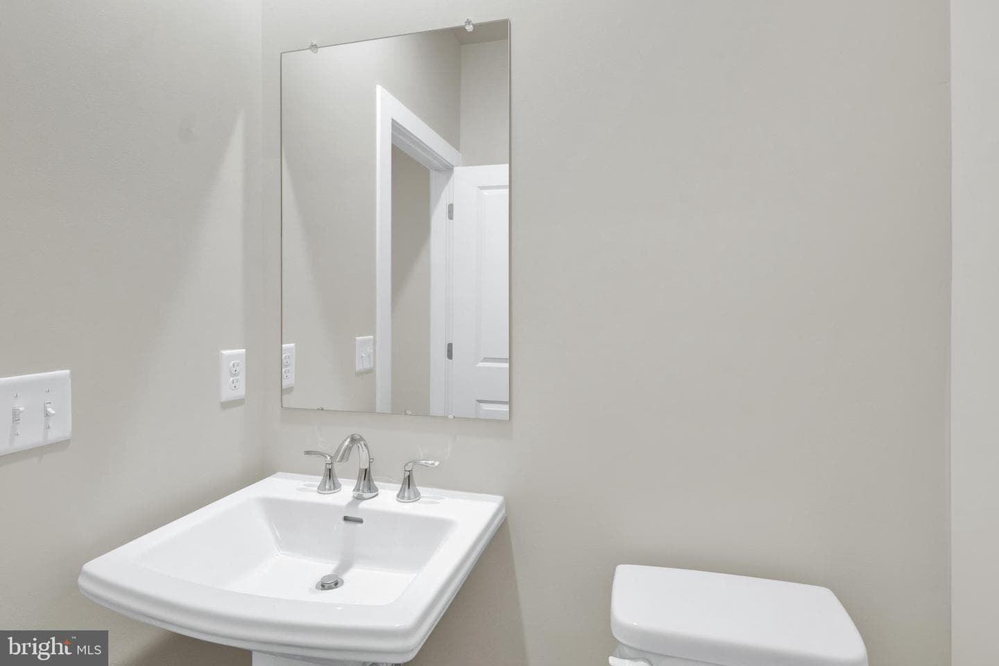130 Steiner Way photo 7
