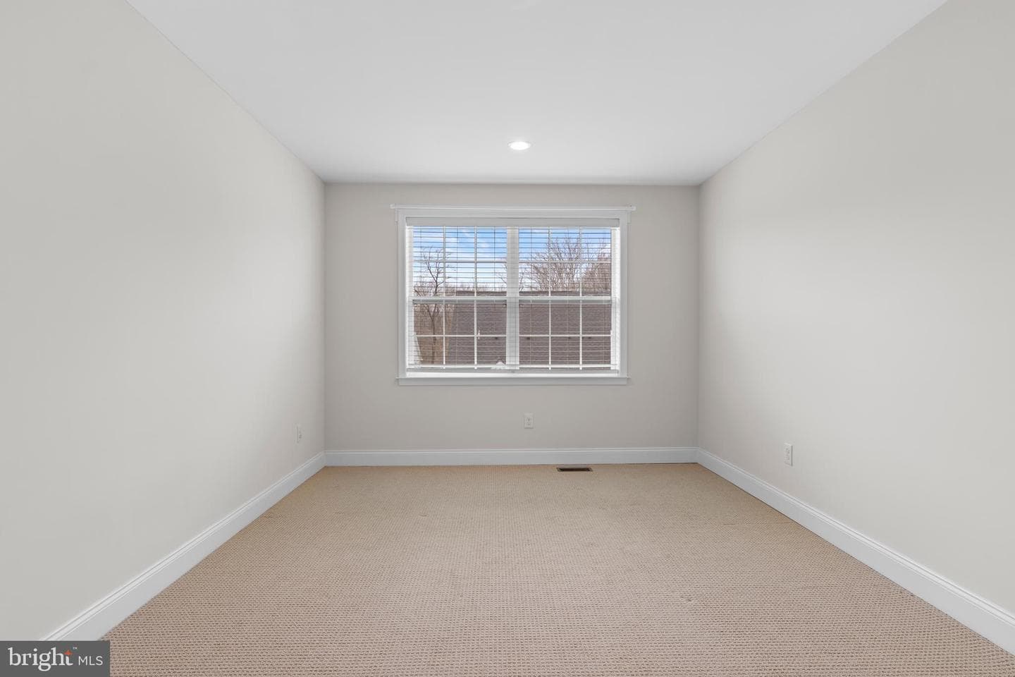 210 Ella Drive photo 22