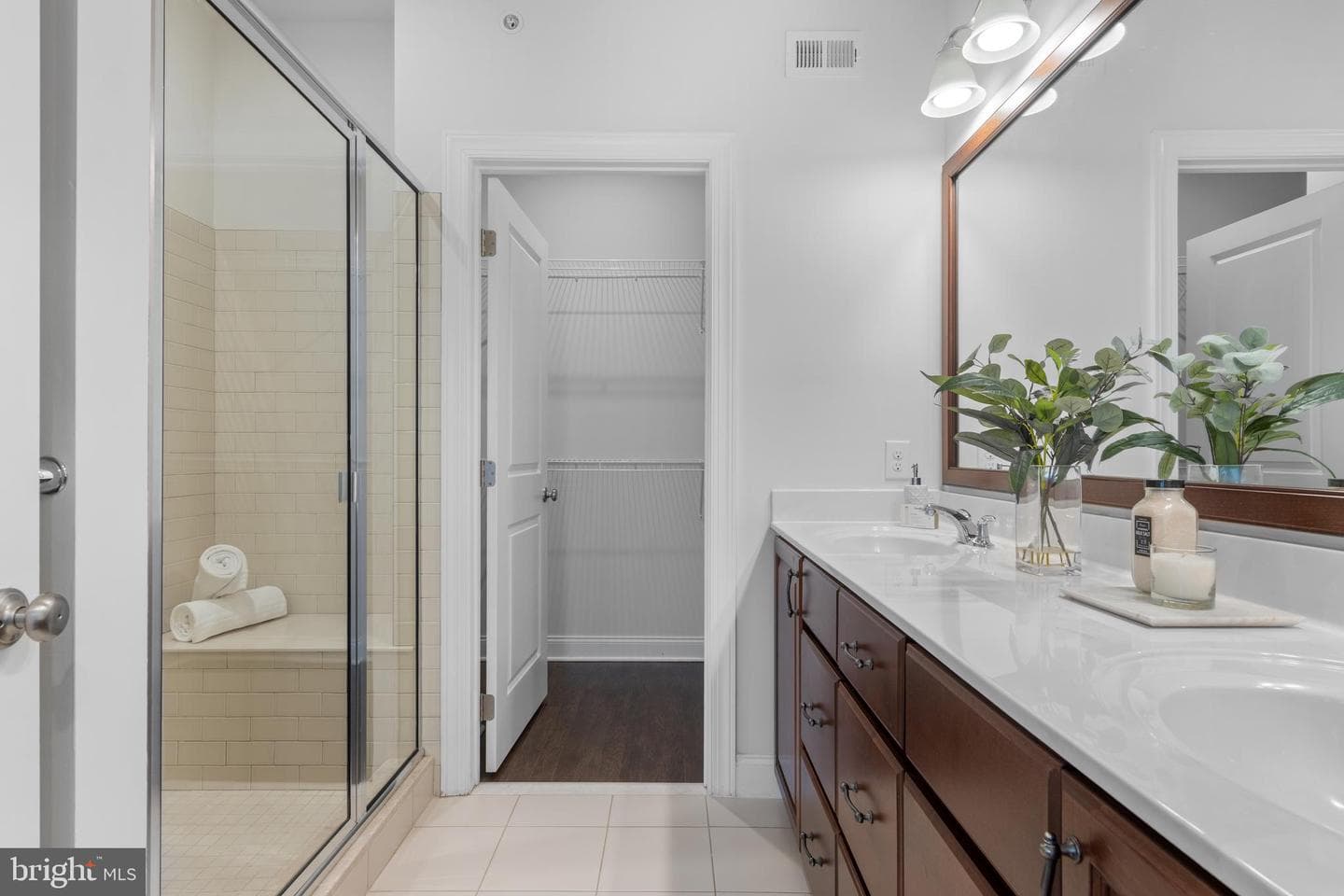 210 Ella Drive photo 32