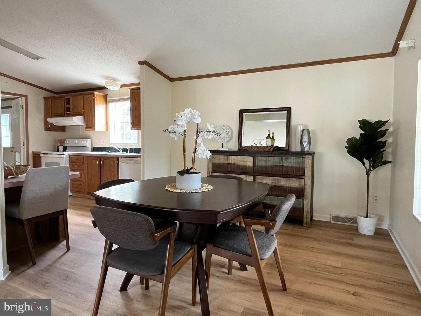 331 Farm Lane photo 9