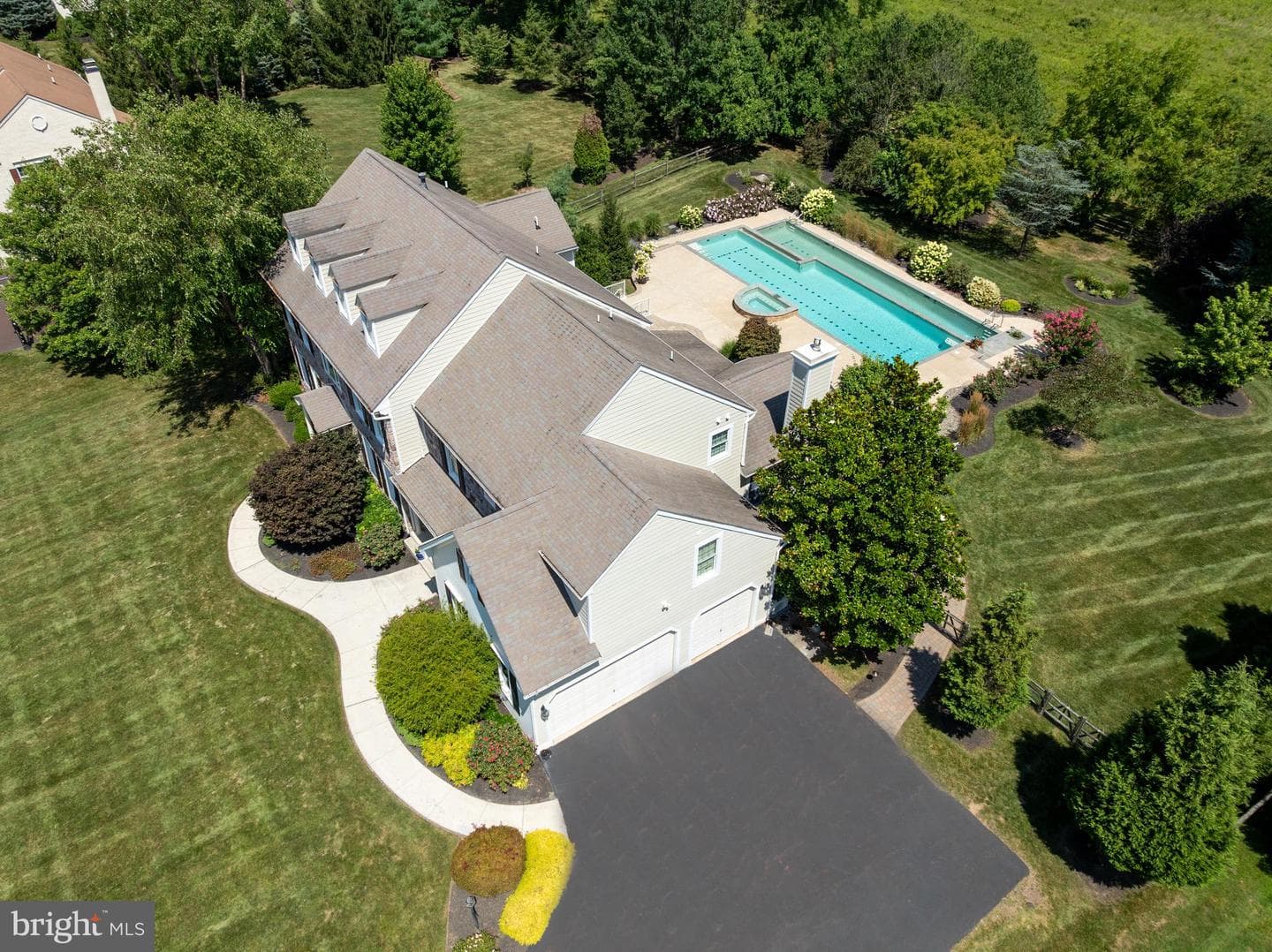 3781 Reagan Drive photo 4