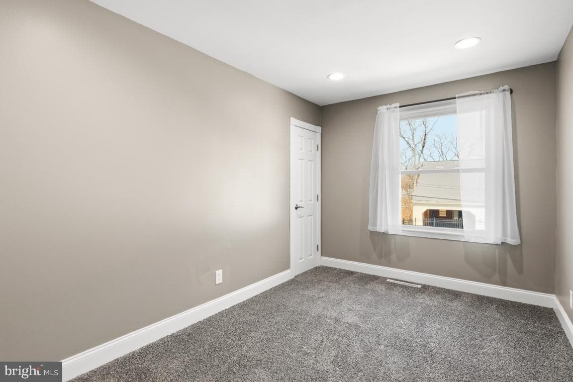 416 Stuart Lane photo 21