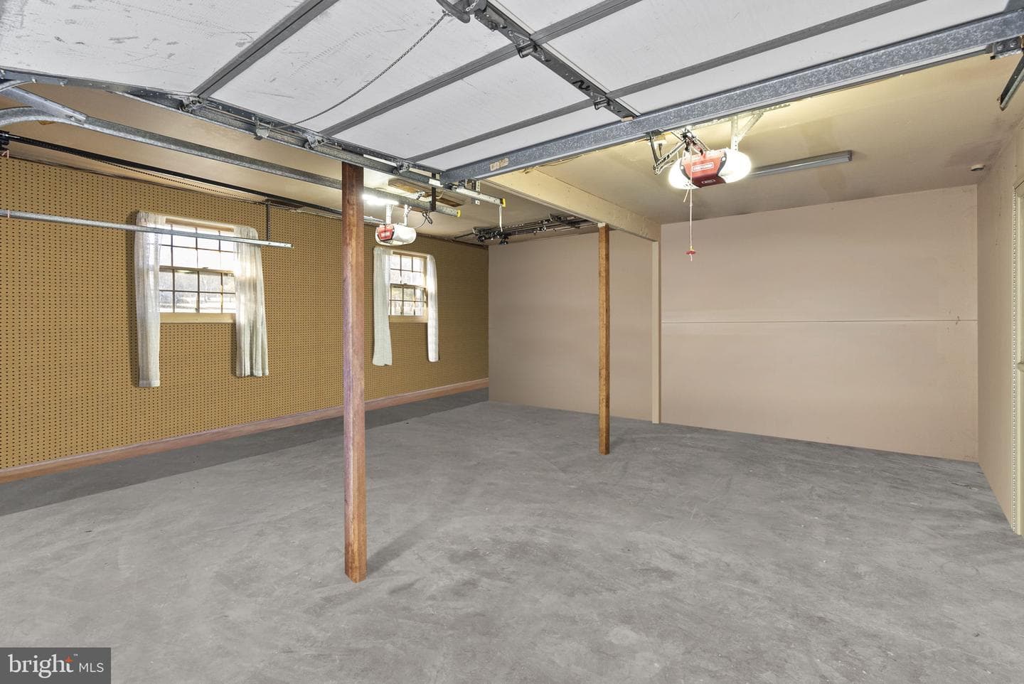 2814 Heather Drive photo 35