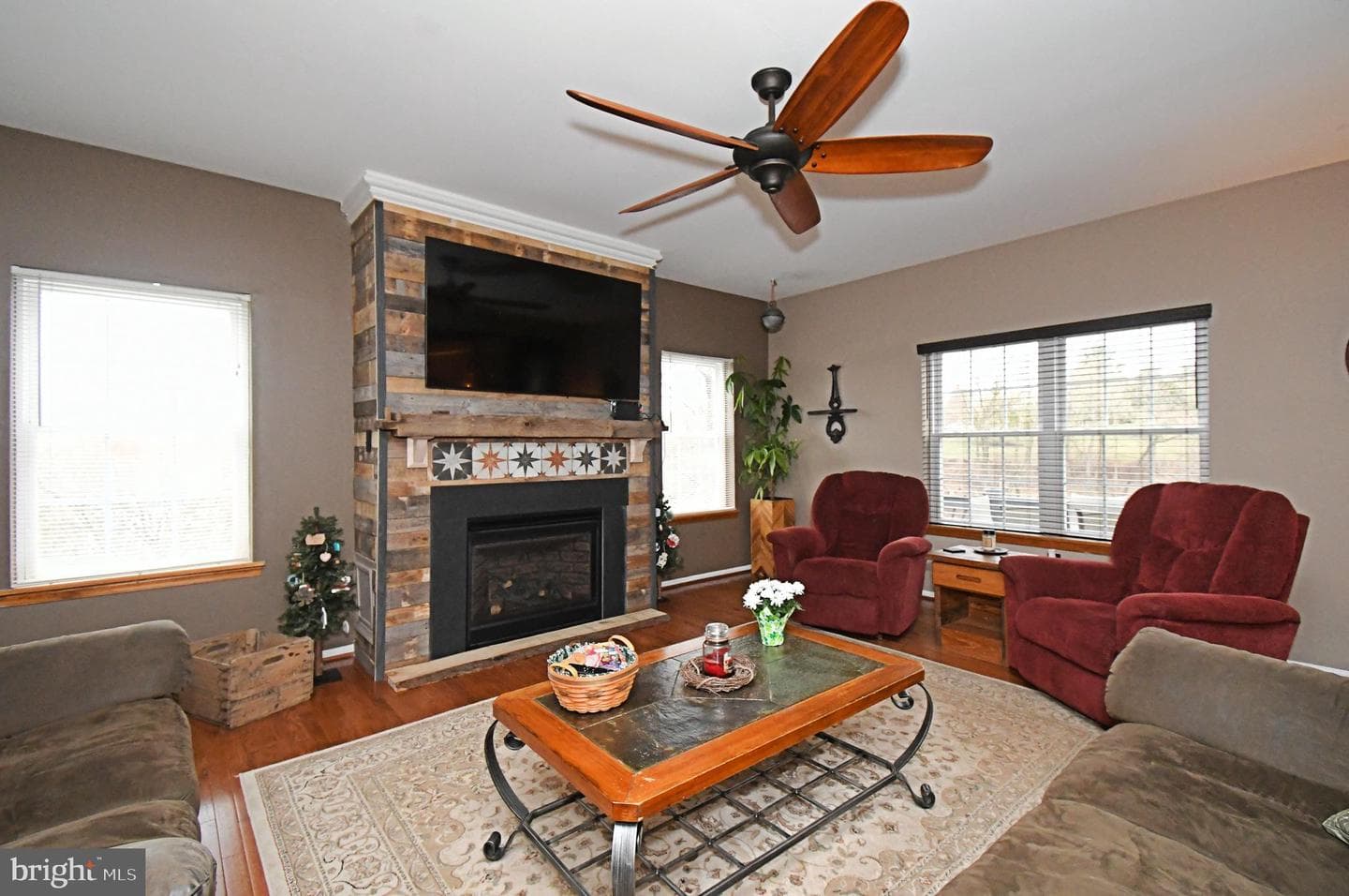 440 Sunny Ridge Road photo 12