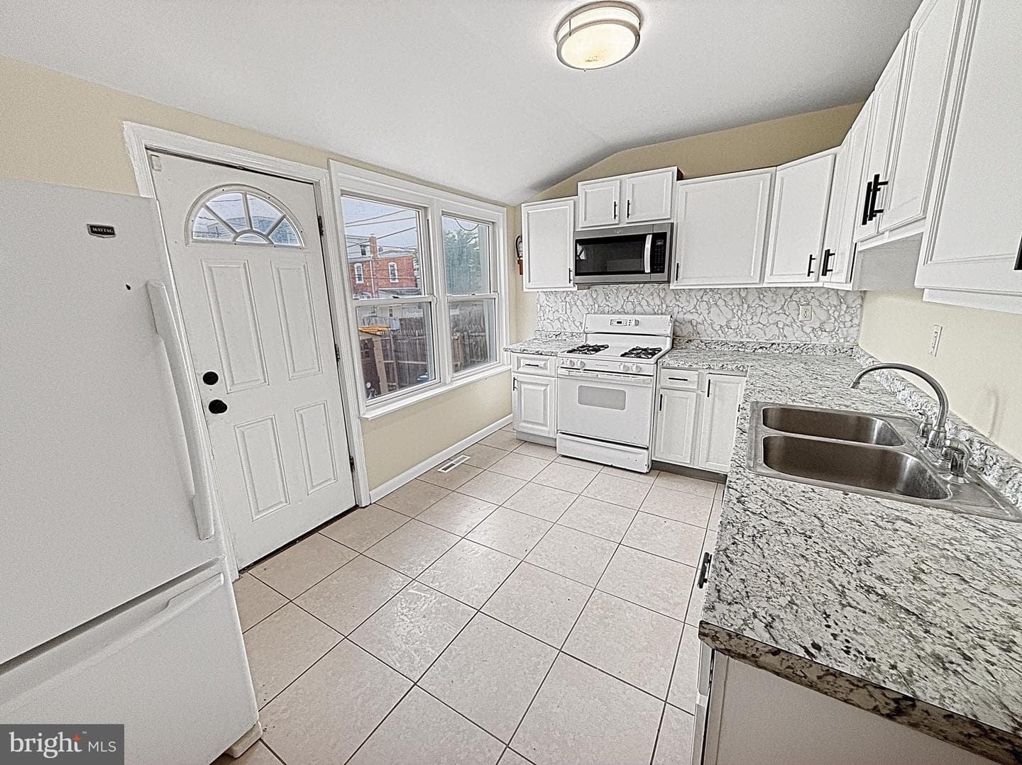 534 Kohn Street photo 10