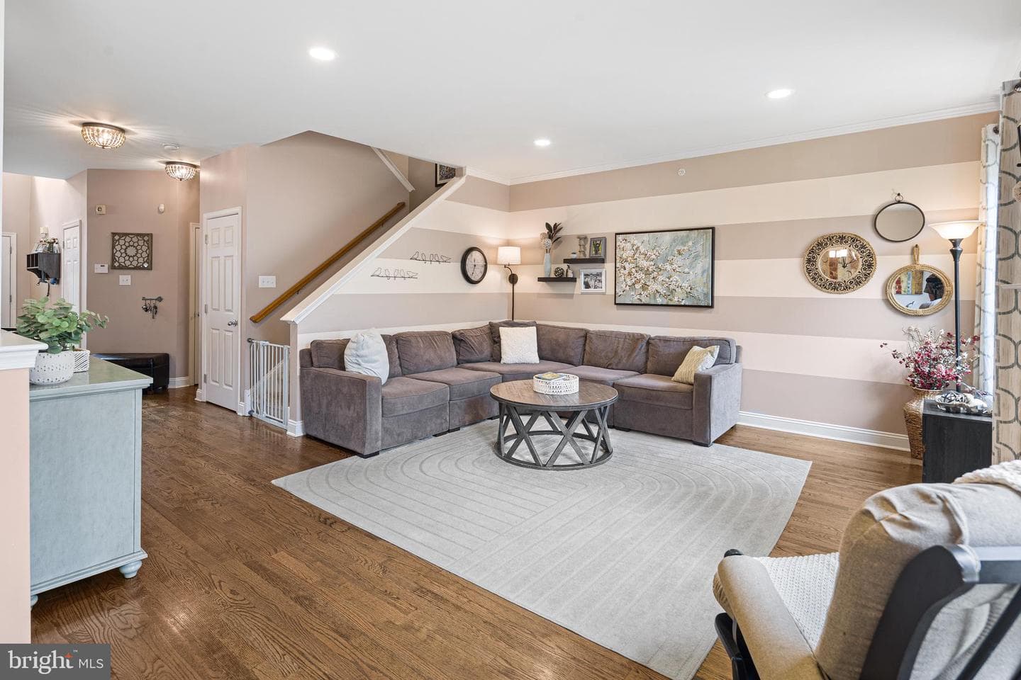 208 Clubhouse Court photo 2