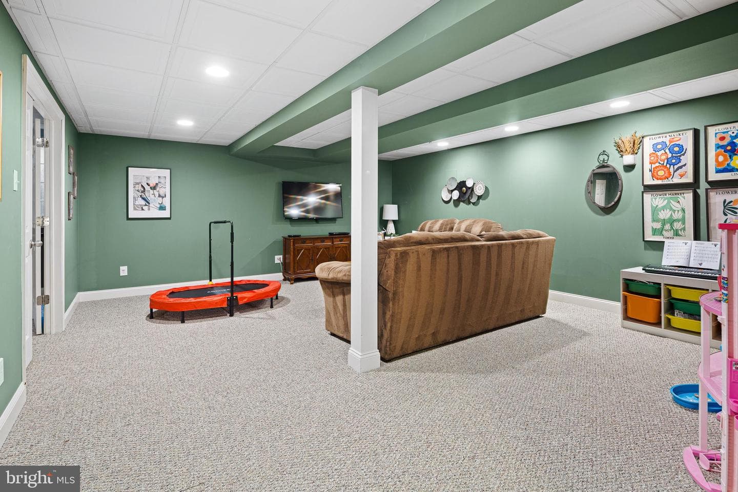 208 Clubhouse Court photo 34