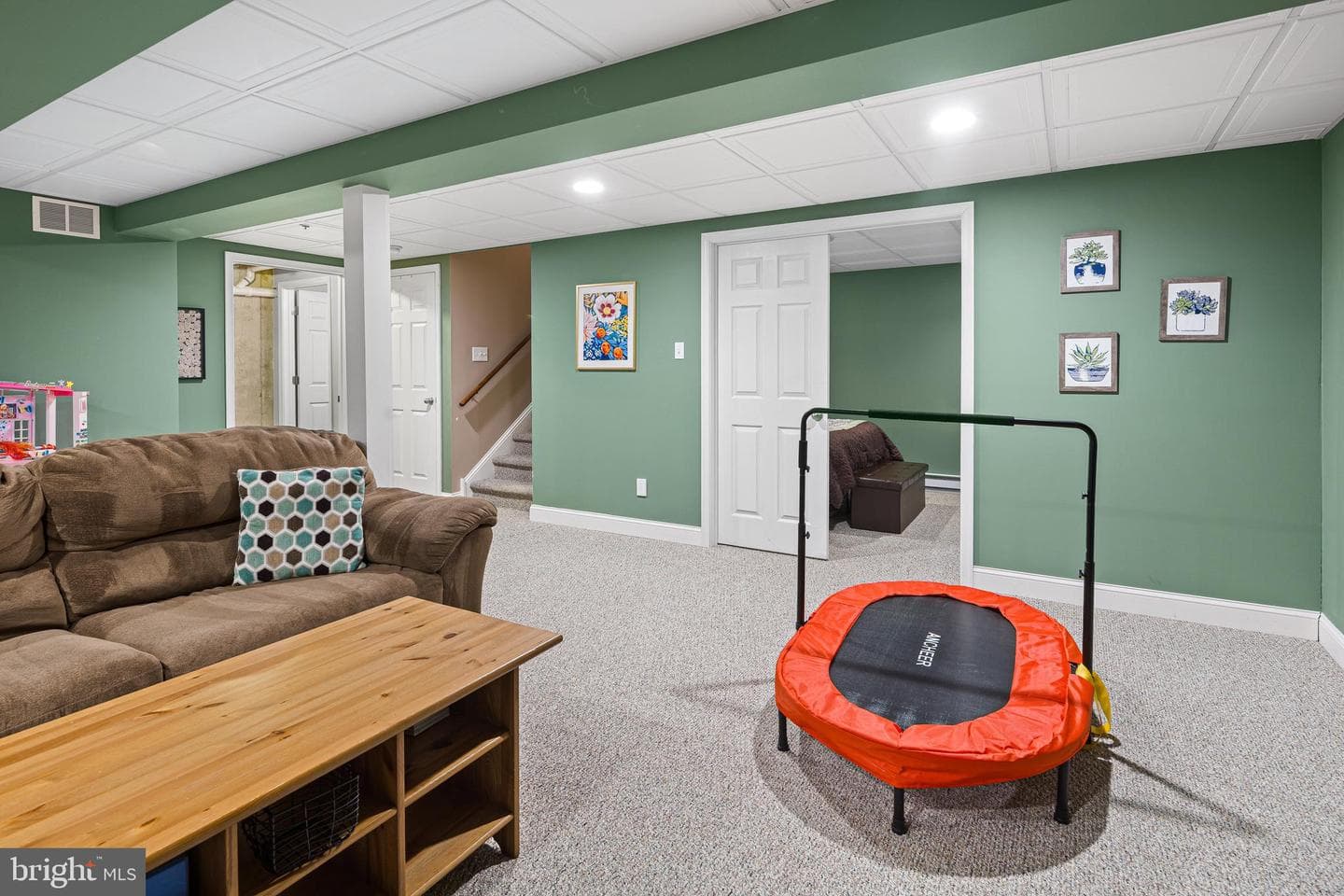 208 Clubhouse Court photo 36