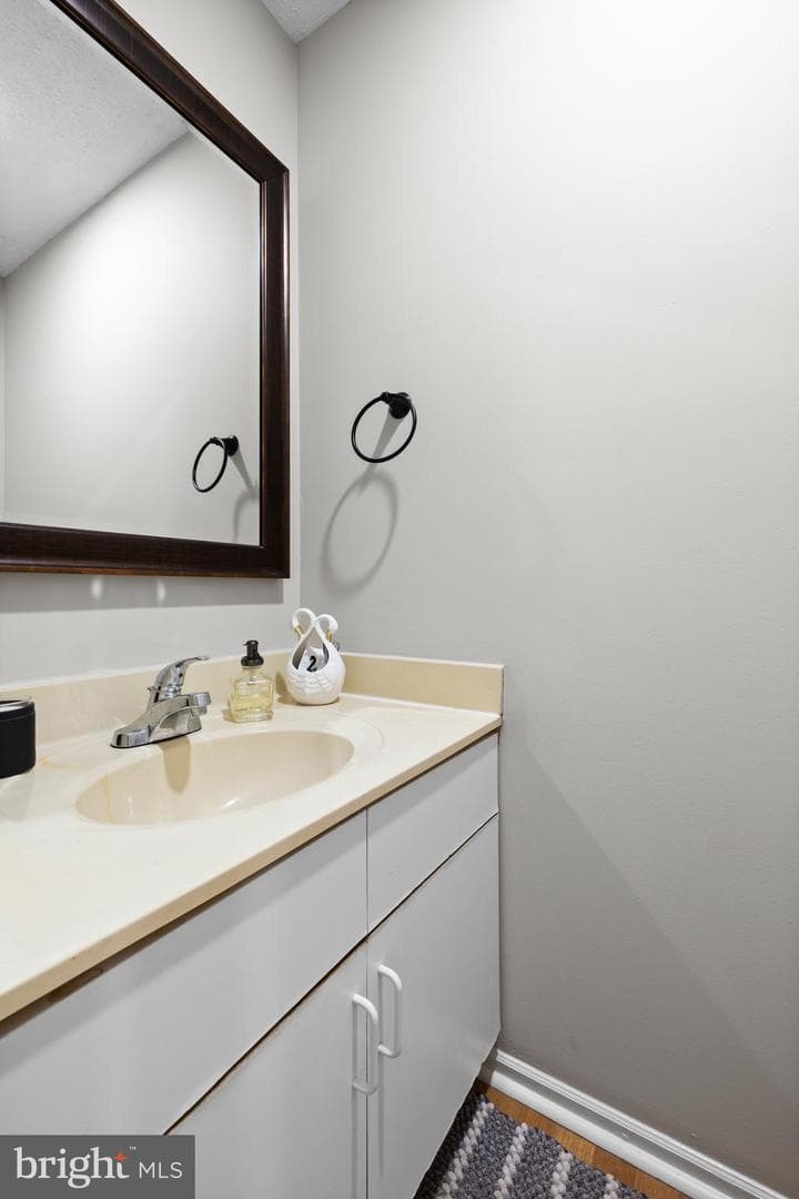 314 Lexington Road photo 8