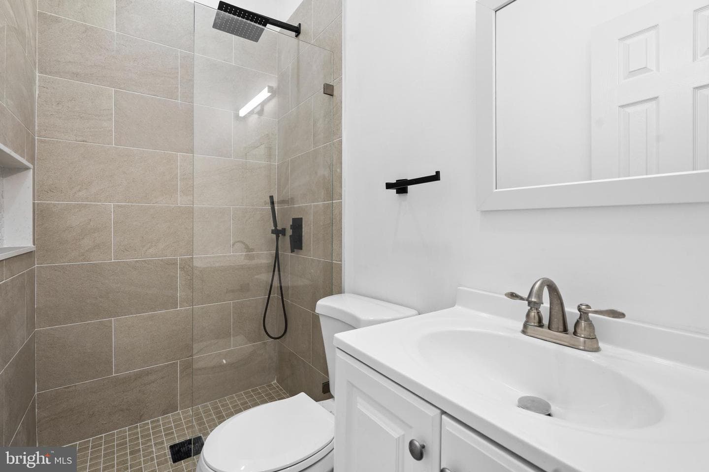 333 E Penn Street photo 13