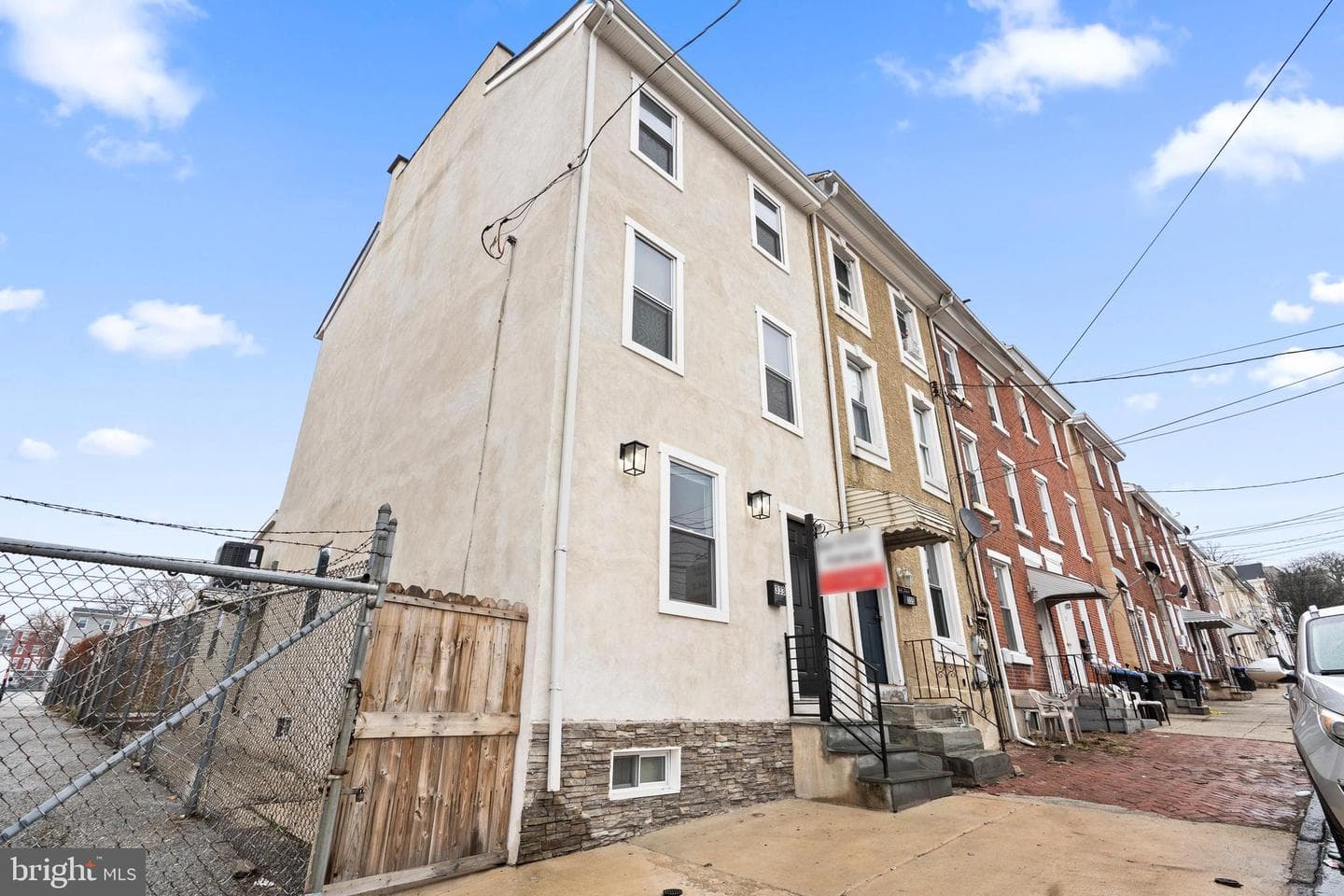 333 E Penn Street photo 2