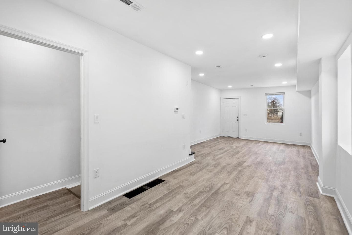 333 E Penn Street photo 6