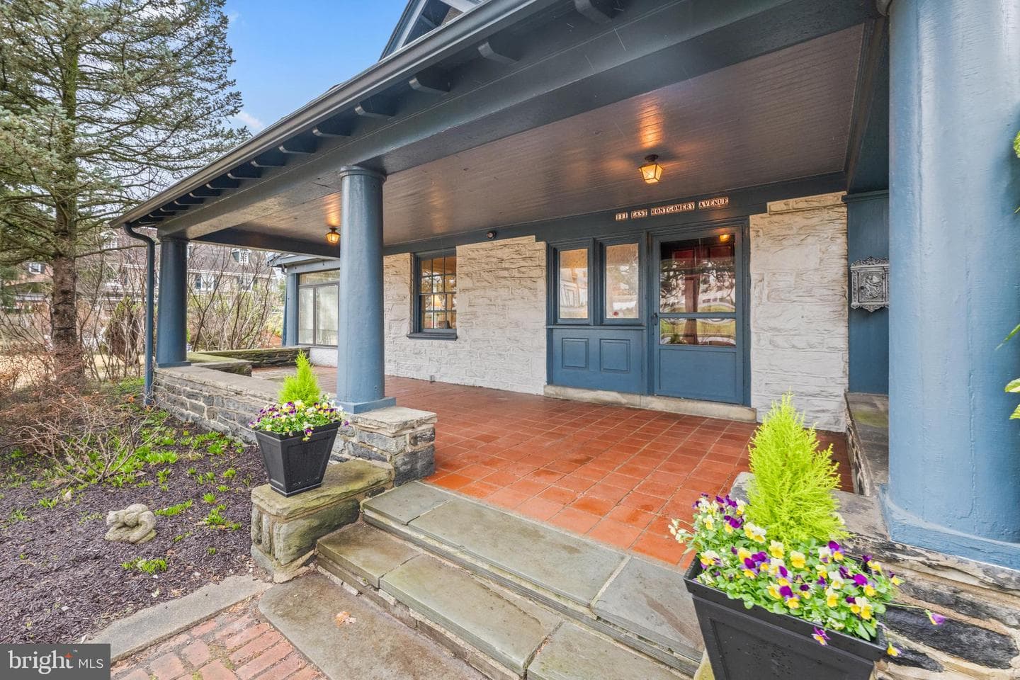 111 E Montgomery Avenue photo 3