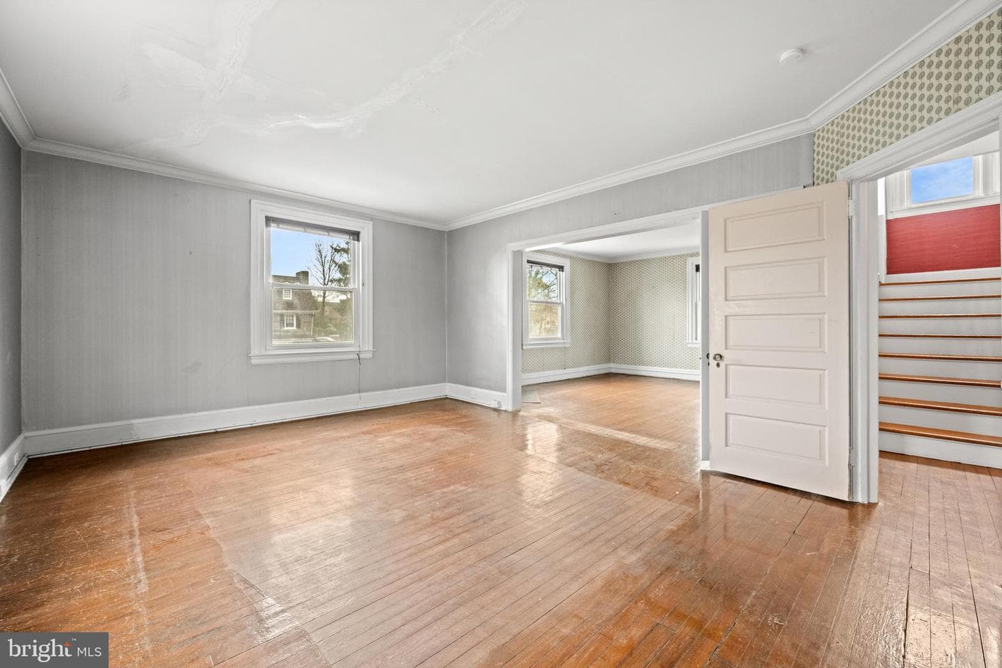 111 E Montgomery Avenue photo 32