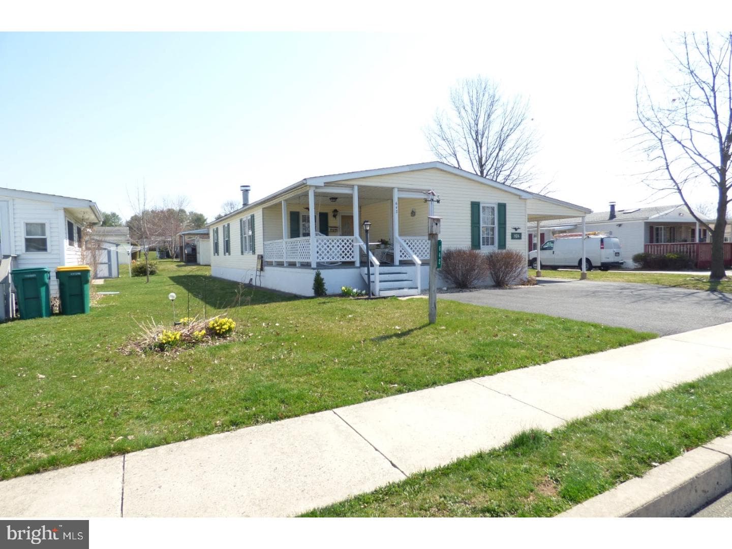 642 Butternut Court photo 4