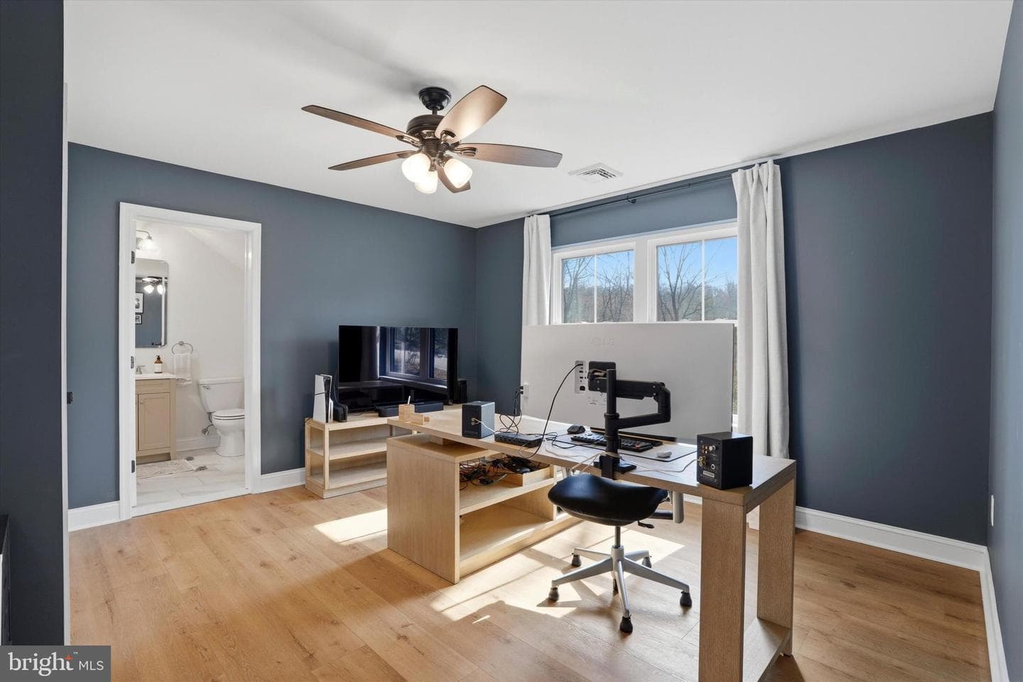 41 S Grange Avenue photo 37