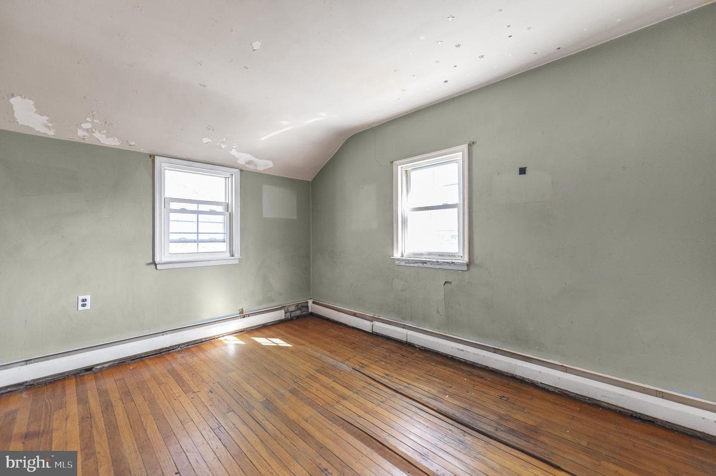 302 Garth Road photo 23